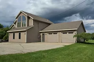 15530 Snauble Ave NE, Cedar Springs, MI 49319 - Photo 8