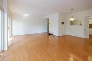 4040 Greenleaf Cir, Kalamazoo, MI 49008 - Photo 6