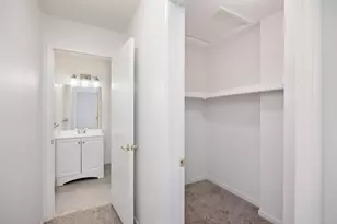 35907 Fierimonte Dr, Clinton Twp, MI 48035 - Photo 16