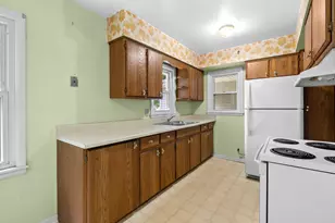 2304 Holly Ave, Portage, MI 49024 - Photo 4