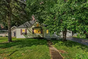 312 Mechanic St, Stockbridge, MI 49285 - Photo 16