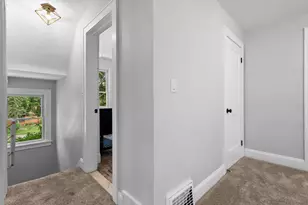2050 Camelot Rd, Ann Arbor, MI 48104 - Photo 46