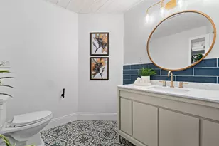 2050 Camelot Rd, Ann Arbor, MI 48104 - Photo 16