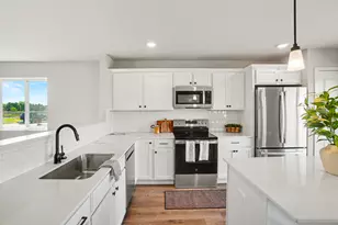 6267 Comiskey Rd, Stevensville, MI 49127 - Photo 4