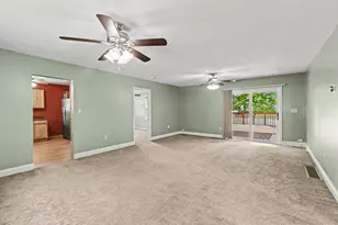 1011 State St, Adrian, MI 49221 - Photo 6