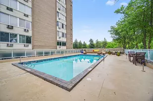 1050 Wall St, Ann Arbor, MI 48105 - Photo 24