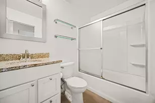 1050 Wall St, Ann Arbor, MI 48105 - Photo 12