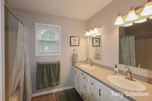 7537 Woodside Dr, Hudsonville, MI 49426 - Photo 20