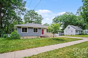 4631 Carrick Ave SE, Grand Rapids, MI 49508 - Photo 2