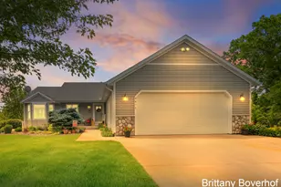 9875 Kateri Way Dr SE, Caledonia, MI 49316 - Photo 2