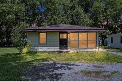 7275 Helen, Coloma, MI 49038 - Photo 2