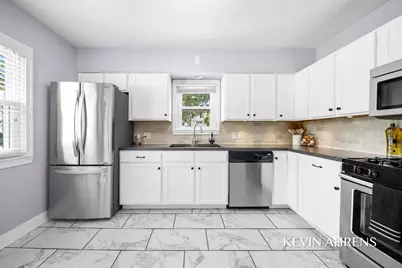 3610 Crystal Street SW, Grandville, MI 49418 - Photo 8