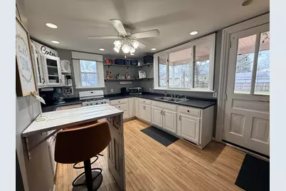 711 Maple Street, Three Rivers, MI 49093 - Photo 6