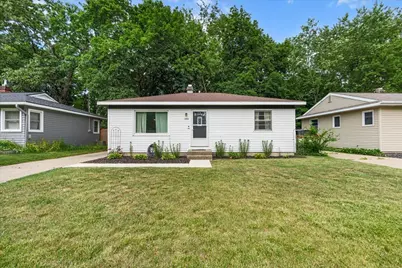 1944 Oakcliff Drive NE, Grand Rapids, MI 49525 - Photo 2