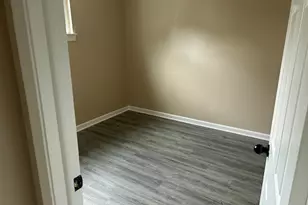 1042 Red Leaf Ln, Ypsilanti, MI 48198 - Photo 10