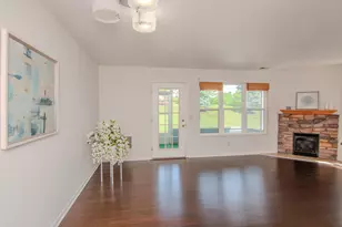 1704 Weatherstone Dr, Ann Arbor, MI 48108 - Photo 6