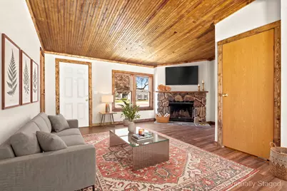 529 Riverside Drive, Battle Creek, MI 49015 - Photo 2
