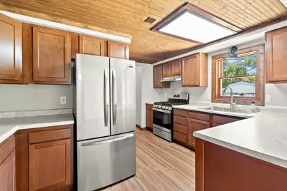 529 Riverside Drive, Battle Creek, MI 49015 - Photo 12