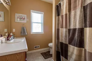 5976 Grand Traverse Ln, Portage, MI 49024 - Photo 18