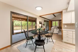 15594 Ritchie Ave NE, Cedar Springs, MI 49319 - Photo 8