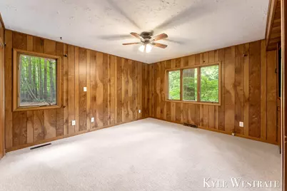 15594 Ritchie Avenue NE, Cedar Springs, MI 49319 - Photo 14