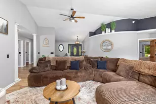 12173 Hart St NE, Greenville, MI 48838 - Photo 6