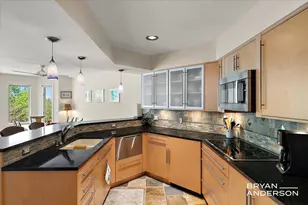 810 S Harbor Dr, Grand Haven, MI 49417 - Photo 14