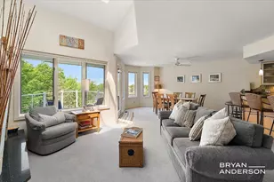 810 S Harbor Dr, Grand Haven, MI 49417 - Photo 10