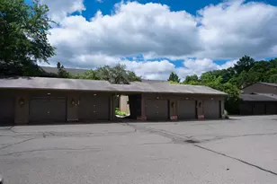672 Greenhills Dr, Ann Arbor, MI 48105 - Photo 30