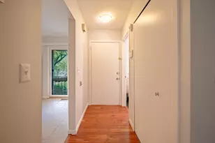 672 Greenhills Dr, Ann Arbor, MI 48105 - Photo 4