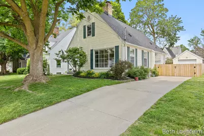 847 N Ottillia Street SE, Grand Rapids, MI 49507 - Photo 2
