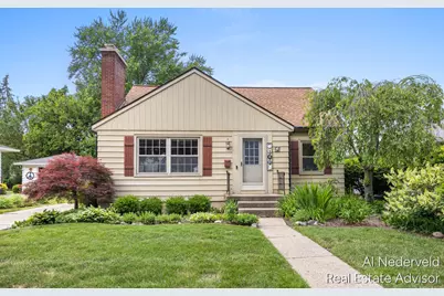303 Wallinwood Avenue NE, Grand Rapids, MI 49503 - Photo 1