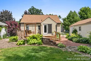 303 Wallinwood Ave NE, Grand Rapids, MI 49503 - Photo 30