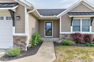 3899 Chester St, Hudsonville, MI 49426 - Photo 2
