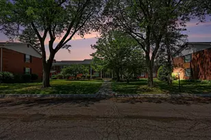 27653 W Echo Valley W, Farmington Hills, MI 48334 - Photo 24