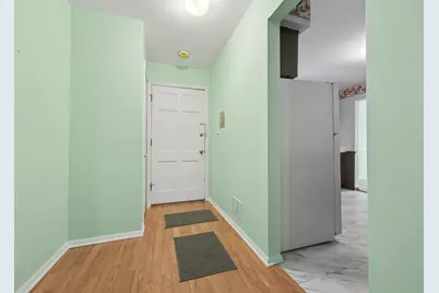 27653 W Echo Valley W #113, Farmington Hills, MI 48334 - Photo 4