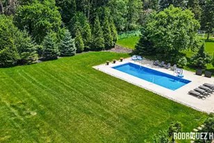 2246 Cascade Lakes Circle SE, Grand Rapids, MI 49546 - Photo 54