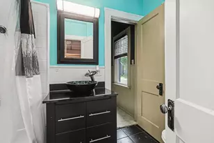 293 W 20th St, Holland, MI 49423 - Photo 10