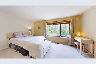 718 Peninsula Court, Ann Arbor, MI 48105 - Photo 18