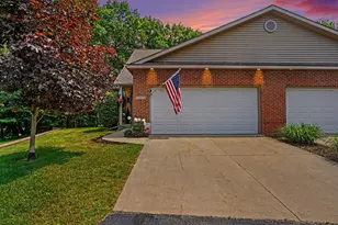 17473 Park Pl Cir, Spring Lake, MI 49456 - Photo 2