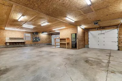 805 W Moore Road, Grant, MI 49327 - Photo 38