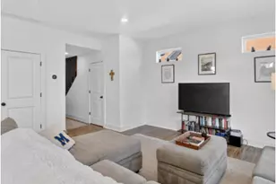 23112 Vassar Ave, Hazel Park, MI 48030 - Photo 12