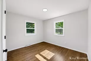 1126 3 Mile Rd NW, Grand Rapids, MI 49544 - Photo 20