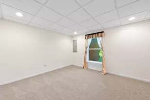 28061 Tremonte Dr, New Hudson, MI 48165 - Photo 38