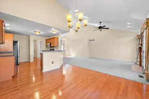 28061 Tremonte Dr, New Hudson, MI 48165 - Photo 20