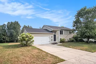 4139 Whirlwind Dr NE, Rockford, MI 49341 - Photo 2