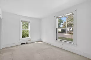 124 Washington St, Sparta, MI 49345 - Photo 6