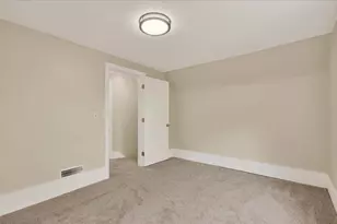 25 Palmer St NW, Grand Rapids, MI 49505 - Photo 28
