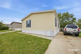 3668 Sun Valley St NW, Grand Rapids, MI 49544 - Photo 20