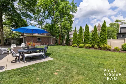 964 Pinecrest Avenue SE, East Grand Rapids, MI 49506 - Photo 44